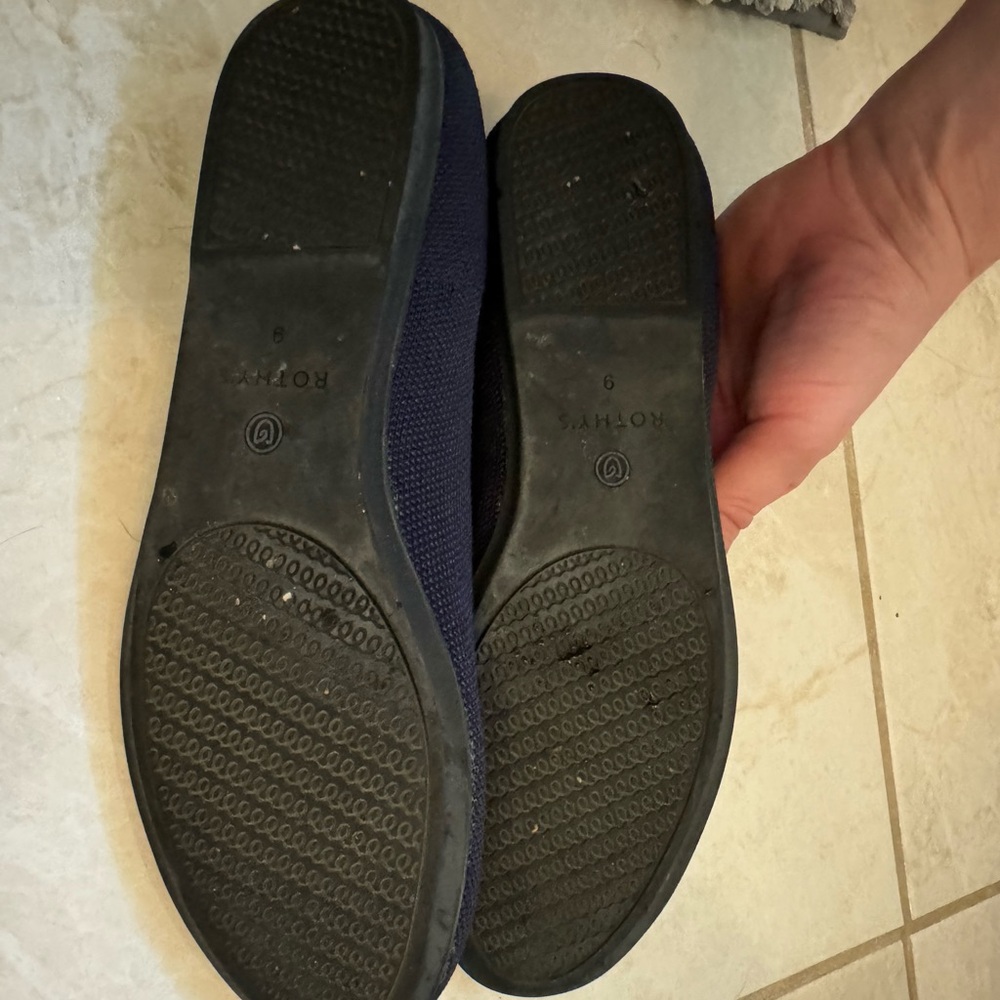 Navy blue Rothy’s size 9 - Picture 6 of 6
